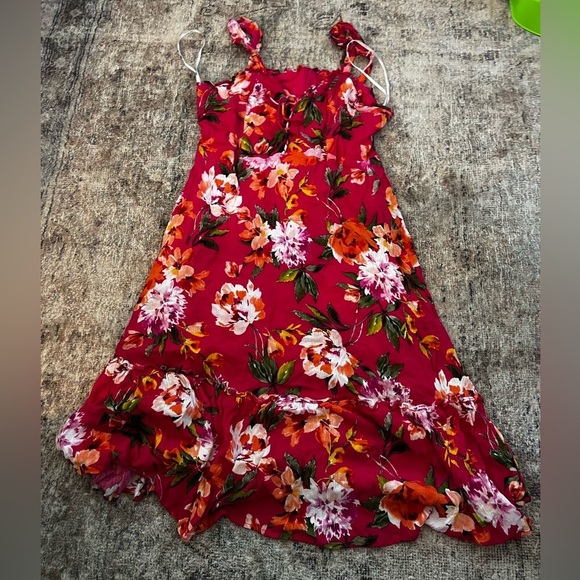 Lulus Dresses & Skirts - Lulu’s sleeveless summer dress